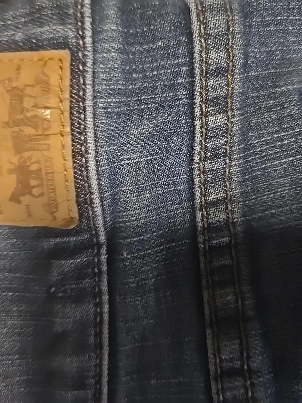 Levi's Bootcut Jeans in Dark Wash Blue